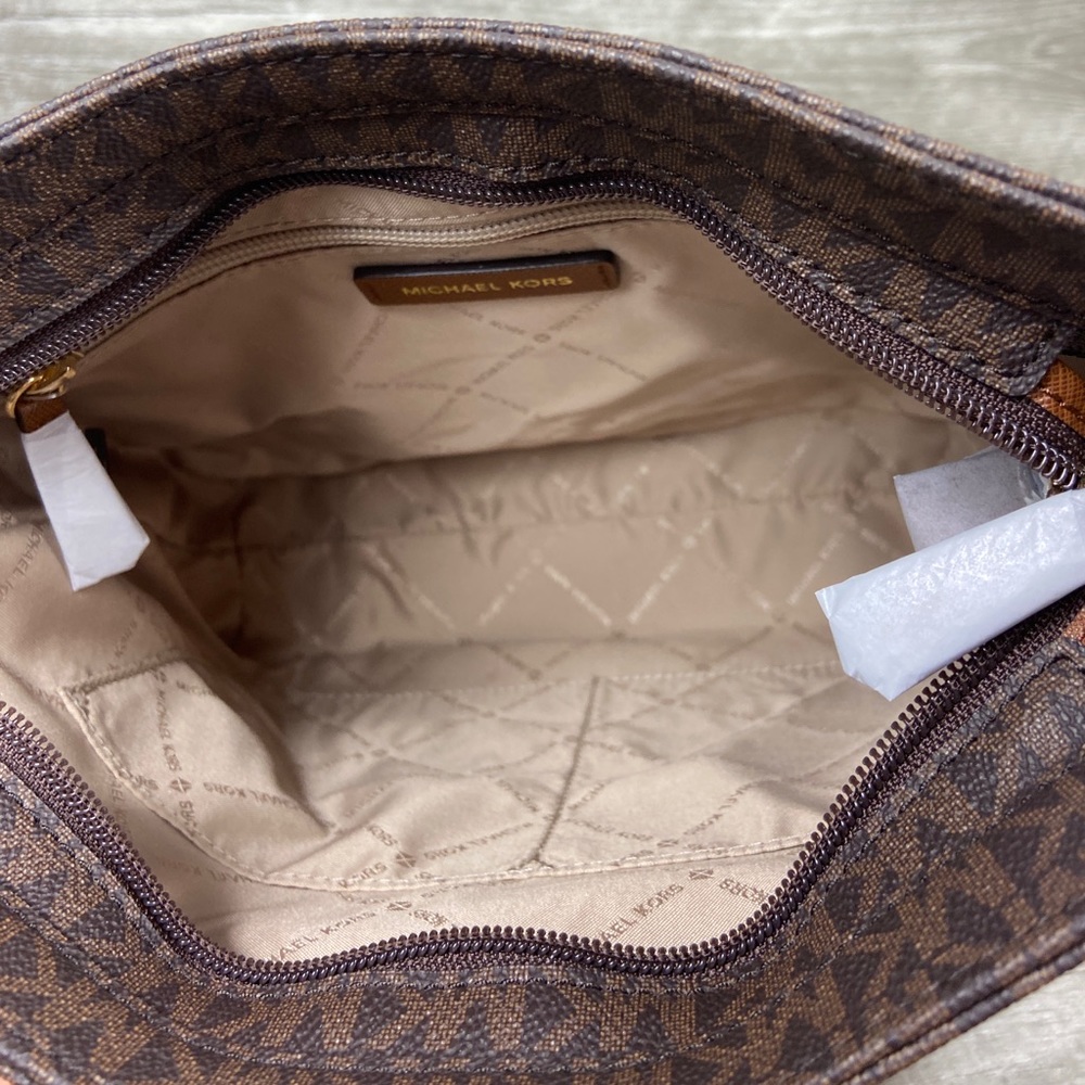 Michael Kors Large Crossbody Messenger Sig Brown - Picture 5 of 7